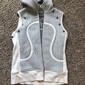 Lululemon vest. Size 12.